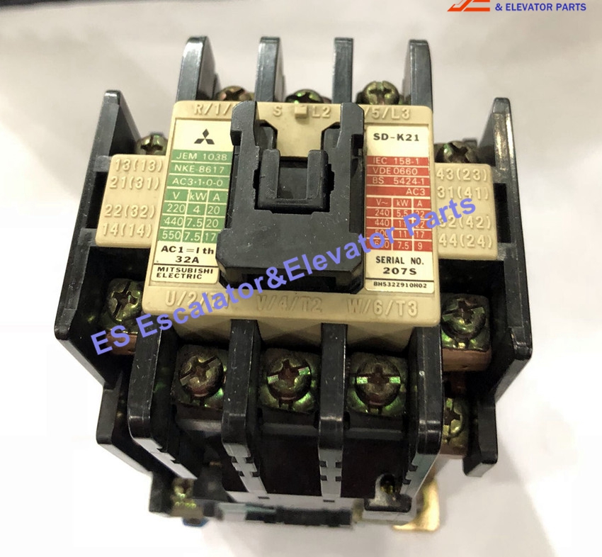 SD-K21 Escalator Magnetic Contactor 120VDC 3-Pole with 2x N/O & 2x N/C Auxiliary Contacts Use For Mitsubishi